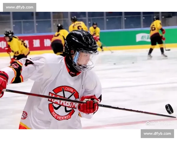 冰球智慧的较量！一次教科书般的抢断，奠定胜局！